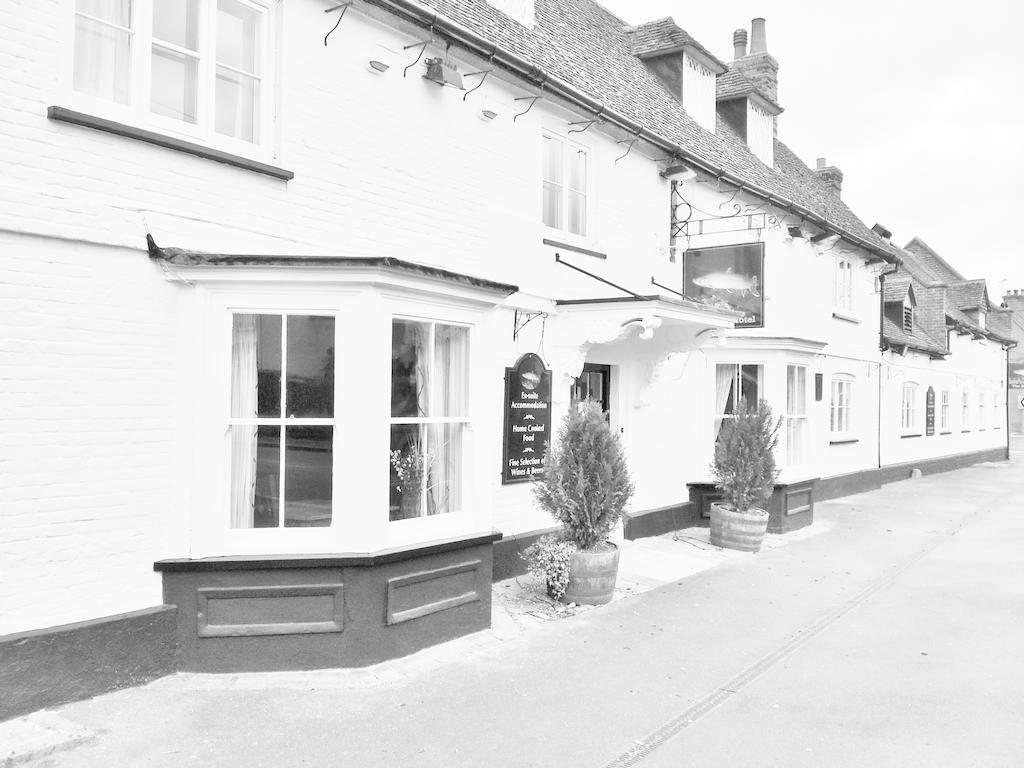 The Bull Hotel Downton  Bagian luar foto
